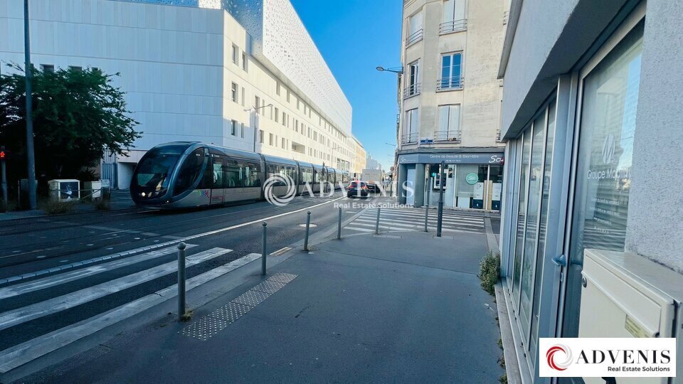 Bureau dans Bordeaux à louer - Photo de l’immeuble – Image 3 sur 12