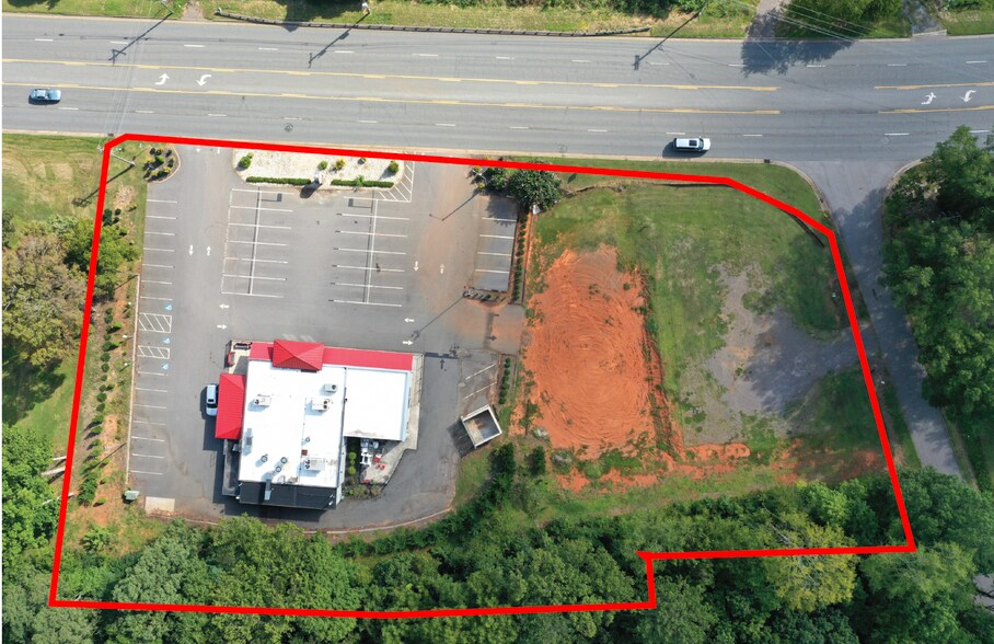 3260 S Stratford Rd, Winston-Salem, NC à vendre - Photo de l’immeuble – Image 2 sur 10