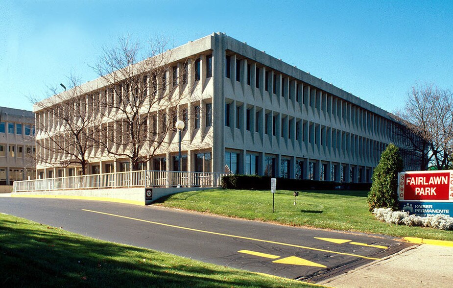 3090 W Market St, Akron, OH à louer - Photo de l’immeuble – Image 2 sur 8
