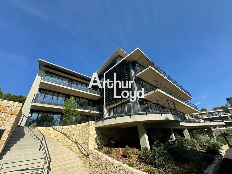 371 Rue Ludwig Van Beethoven, Valbonne à louer - Photo de l’immeuble – Image 2 sur 17
