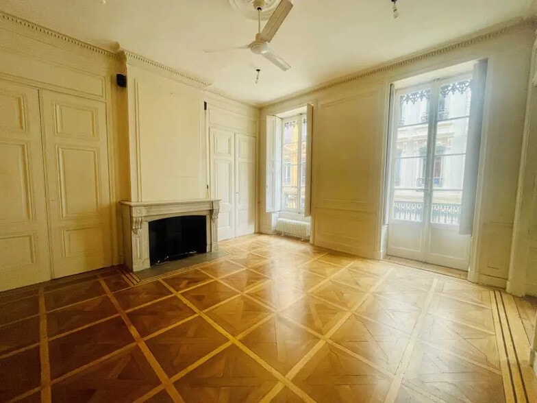 Bureau dans Lyon à louer - Photo intérieure – Image 1 sur 8