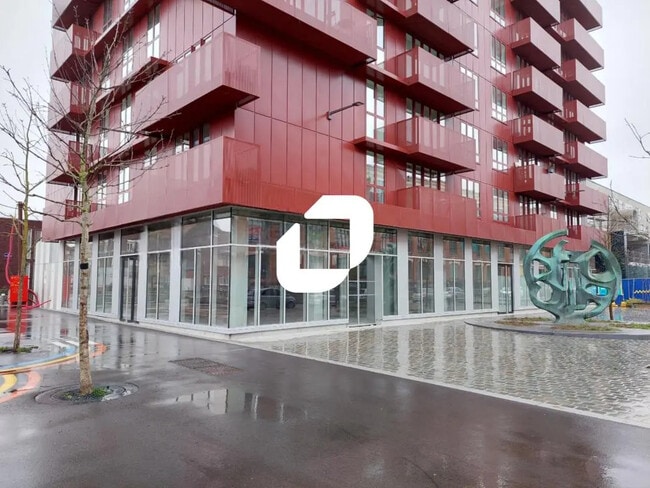 Plus de détails pour Local commercial à louer