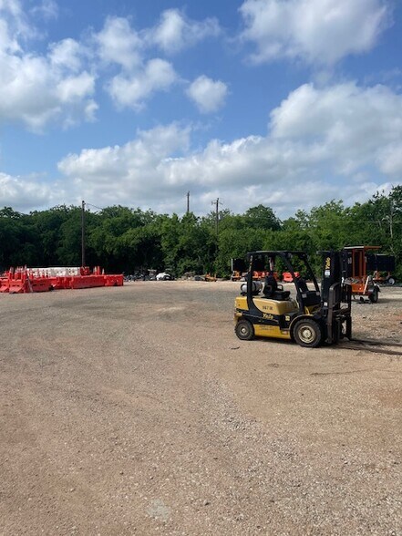 550 County Road 196, Georgetown, TX à louer - Photo de l’immeuble – Image 3 sur 13