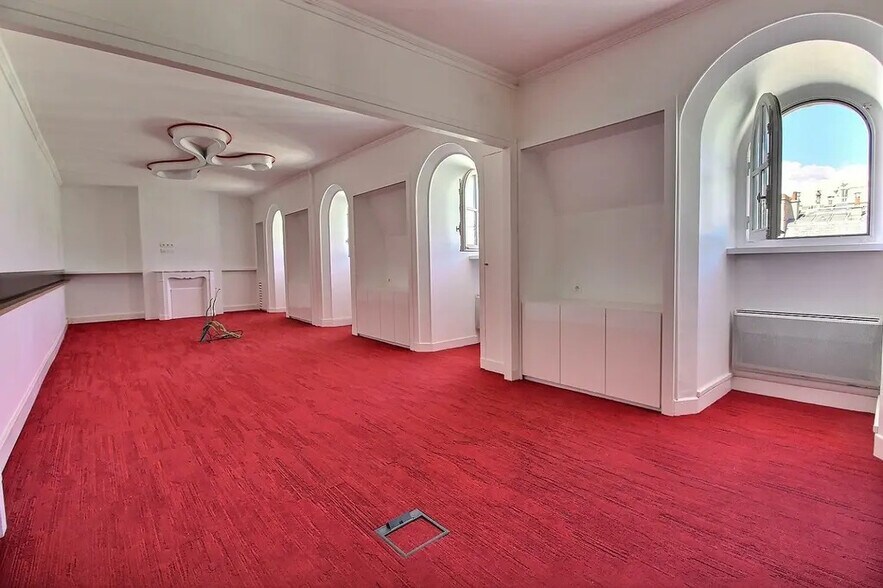 8 Rue De La Michodière, Paris à louer - Photo de l’immeuble – Image 2 sur 5