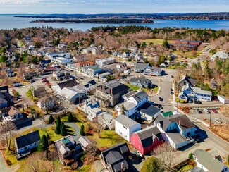 Plus de détails pour 112 Main St, Northeast Harbor, ME - Local commercial à vendre