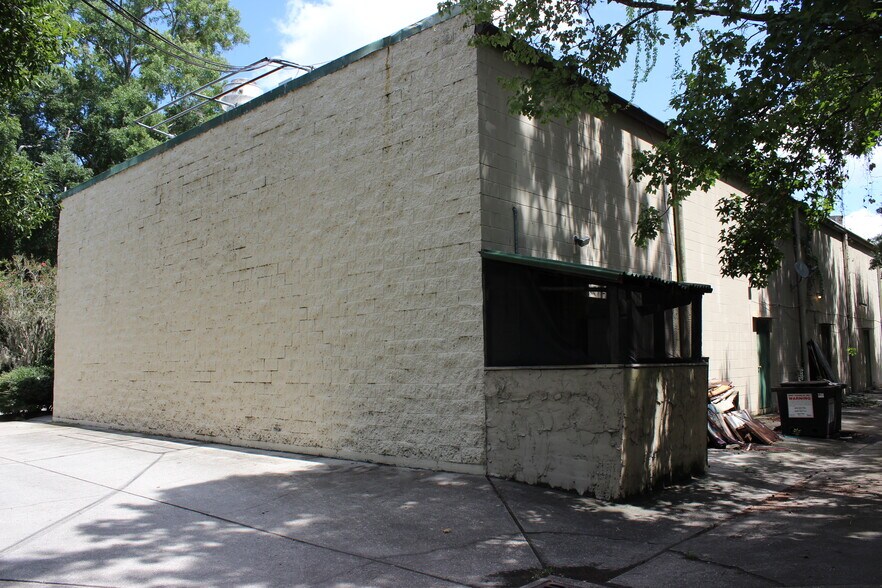 6050 Moncrief Rd, Jacksonville, FL à louer - Photo de l’immeuble – Image 3 sur 11