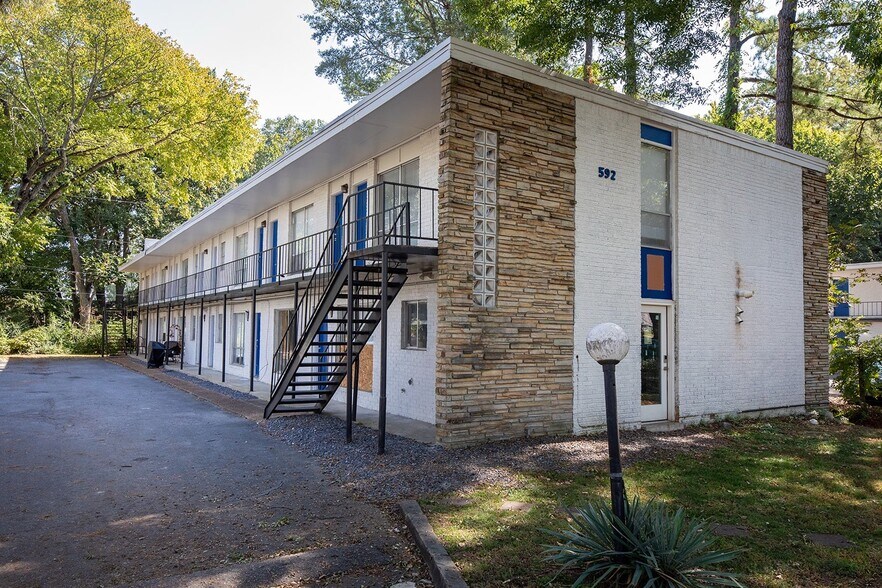 592 Patterson St, Memphis, TN à vendre - Photo de l’immeuble – Image 2 sur 26