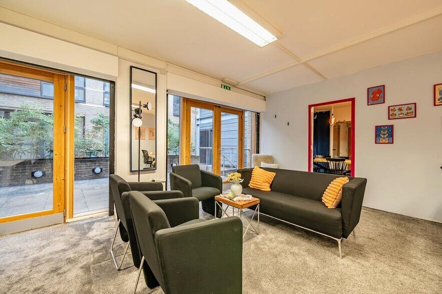 107 Drysdale St, Londres à louer - Photo de l’immeuble – Image 1 sur 13