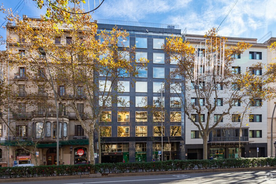 Bureau dans Barcelone, Barcelona à louer - Photo de l’immeuble – Image 1 sur 4