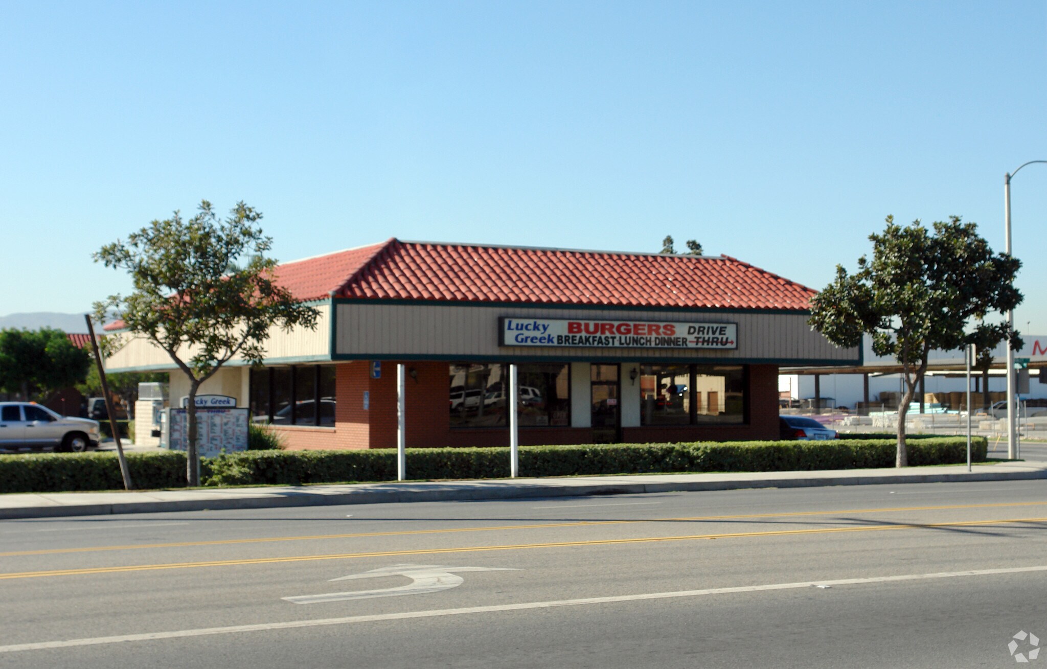 3830 N Mckinley St, Corona, CA à louer Photo principale– Image 1 sur 3