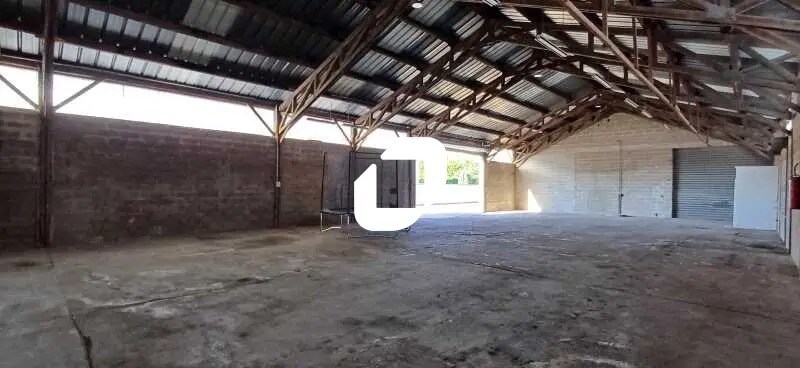 Bureau dans Porcheville à louer - Photo de l’immeuble – Image 3 sur 10