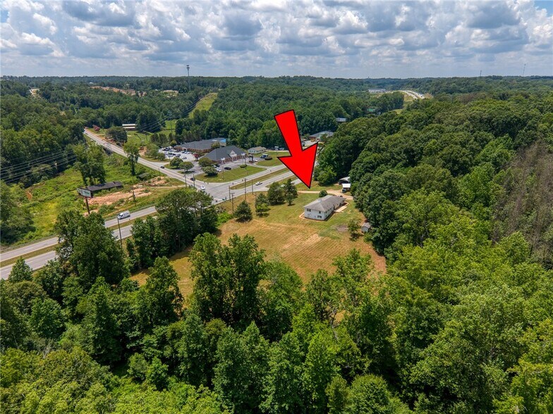 10695 Clemson Blvd, Seneca, SC à vendre - Photo de l’immeuble – Image 2 sur 9