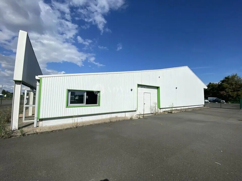 Local d’activités dans Saint-Jean-de-Braye à louer - Photo de l’immeuble – Image 3 sur 12
