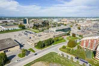 237 Boul Hymus, Pointe-claire, QC - Vue aérienne  vue de carte