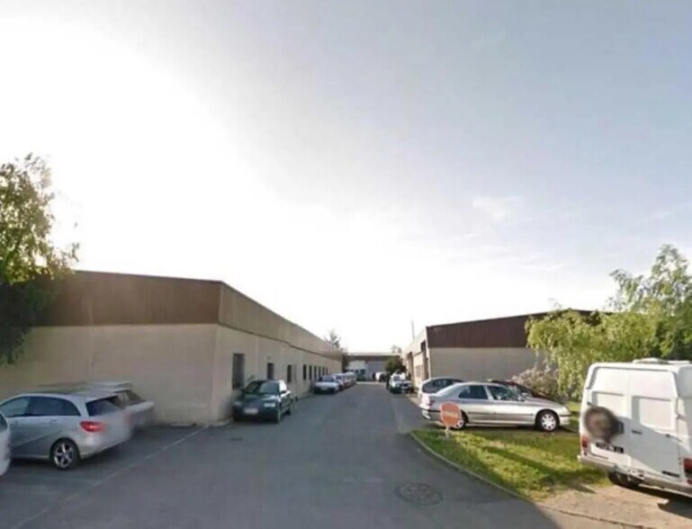 Local d’activités dans Colomiers à louer - Photo de l’immeuble – Image 2 sur 14