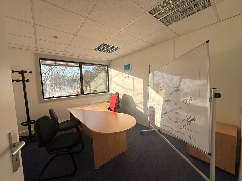 Bureau dans Beauvais à vendre - Photo intérieure – Image 3 sur 12