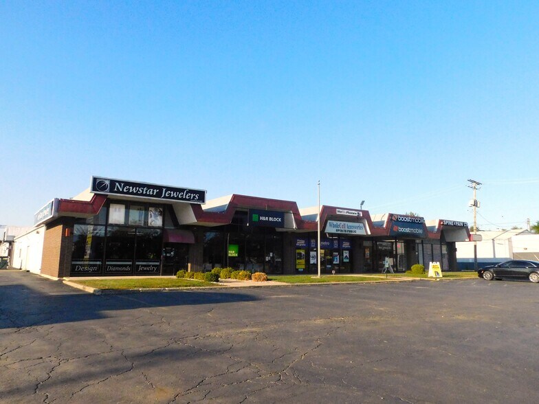 2413-2419 W Jefferson St, Joliet, IL à louer - Photo de l’immeuble – Image 2 sur 12