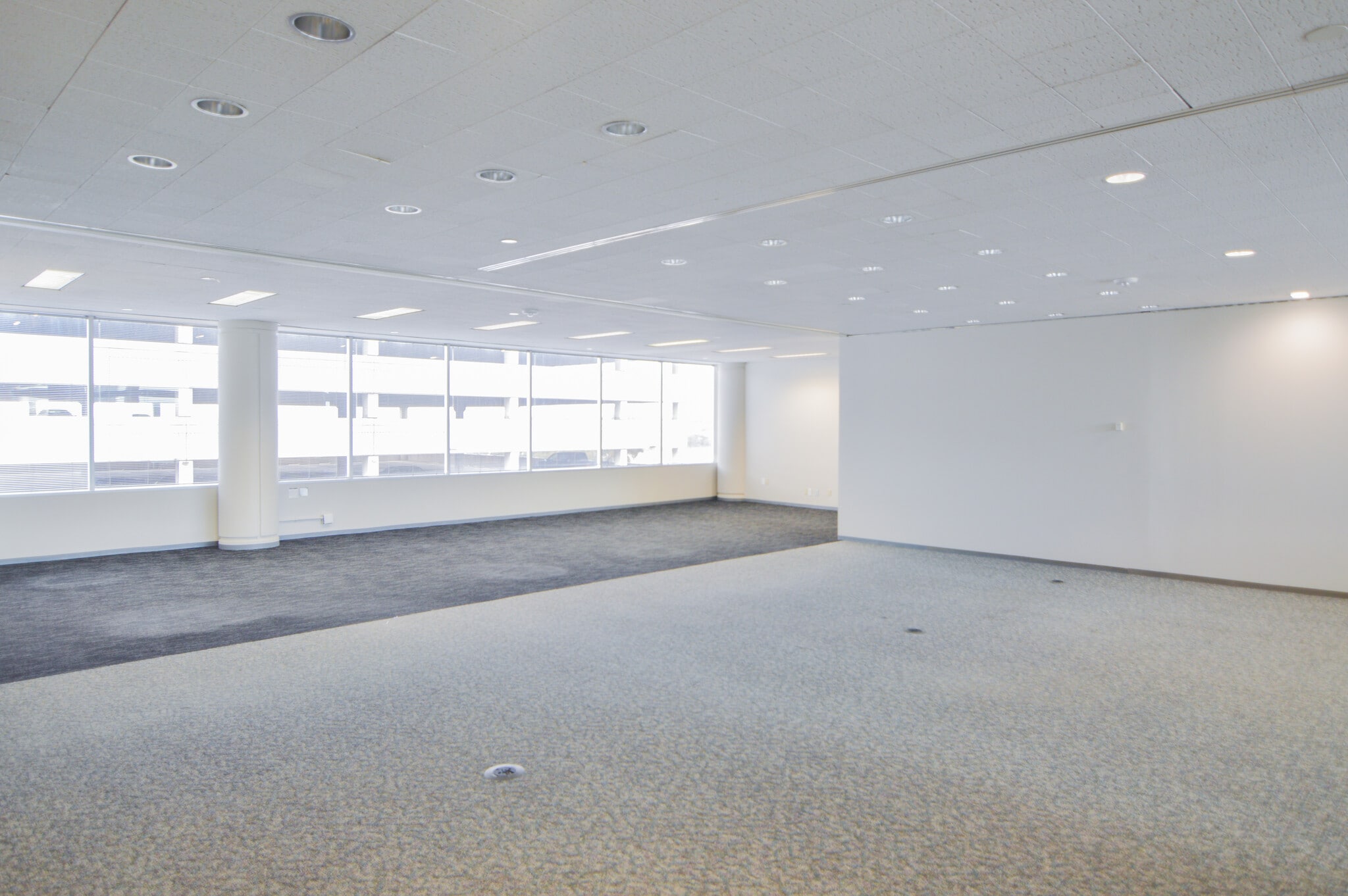 40 NE Loop 410, San Antonio, TX à vendre Photo intérieure– Image 1 sur 22