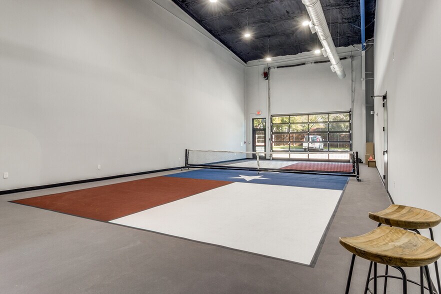 351 E Hudgins St, Grapevine, TX à vendre - Photo intérieure – Image 2 sur 23