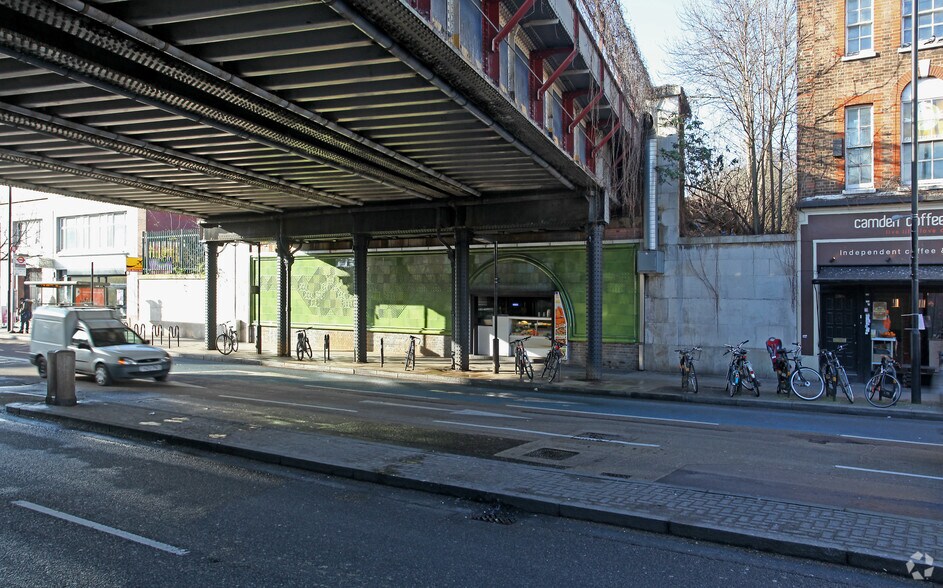 210 Balham High Rd, Londres à louer - Photo de l’immeuble – Image 1 sur 1