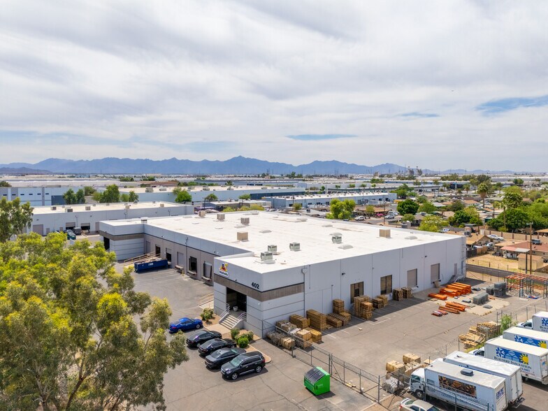402 N 37th Dr, Phoenix, AZ à louer - Photo de l’immeuble – Image 2 sur 6