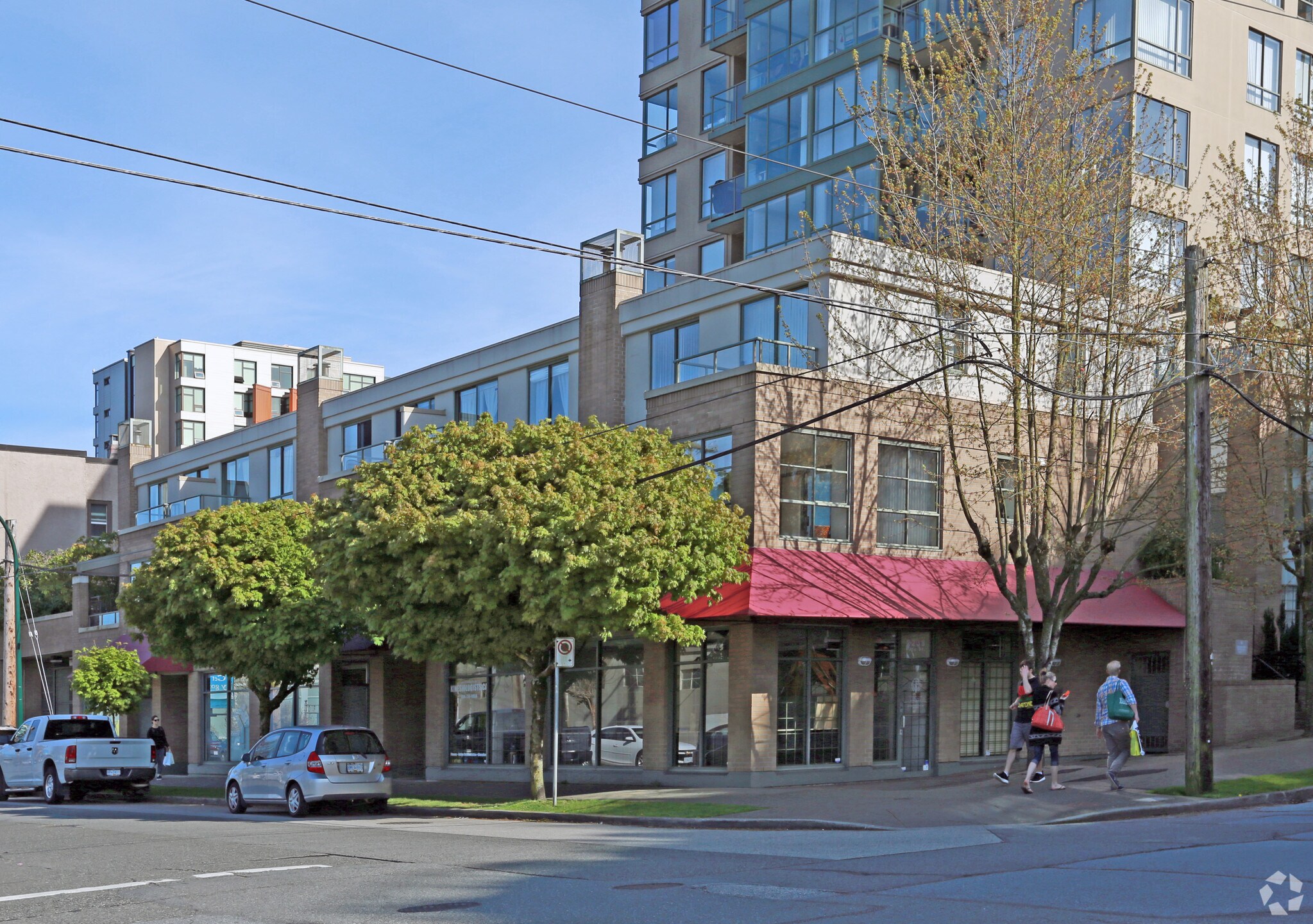 1672 6th Av W, Vancouver, BC à vendre Photo principale– Image 1 sur 6