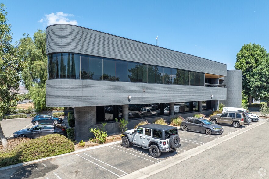 2000 Market St, Riverside, CA à louer - Photo de l’immeuble – Image 1 sur 9