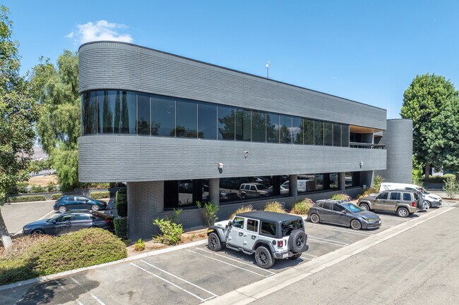 Plus de détails pour 2000 Market St, Riverside, CA - Bureau à louer
