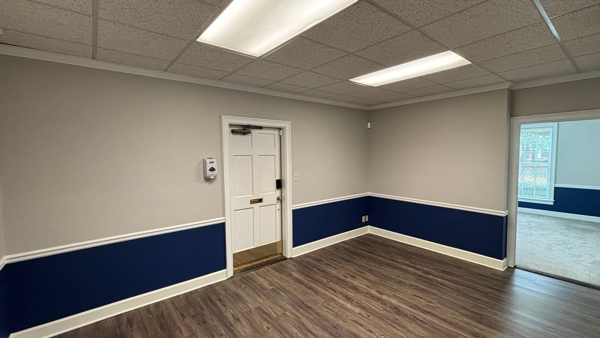 8409 Dunwoody Pl, Sandy Springs, GA à louer Photo intérieure– Image 1 sur 9