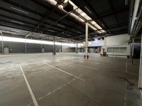 Industriel/Logistique dans Buc à louer Photo de l’immeuble– Image 2 sur 12