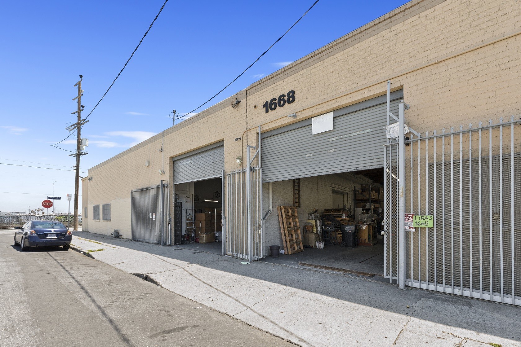 1668-1680 E 40th St, Los Angeles, CA à vendre Photo de l’immeuble– Image 1 sur 18