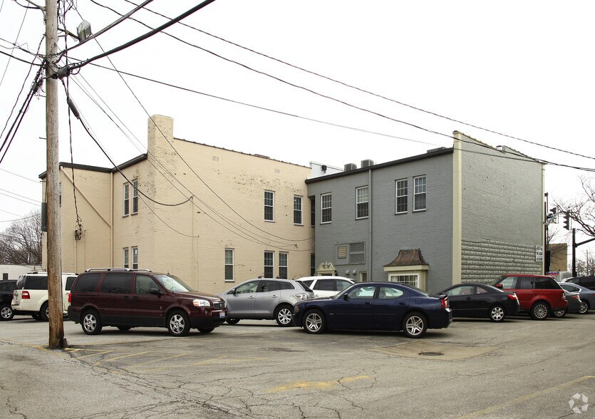 18611-18615 Detroit Ave, Lakewood, OH à louer - Photo de l’immeuble – Image 2 sur 16