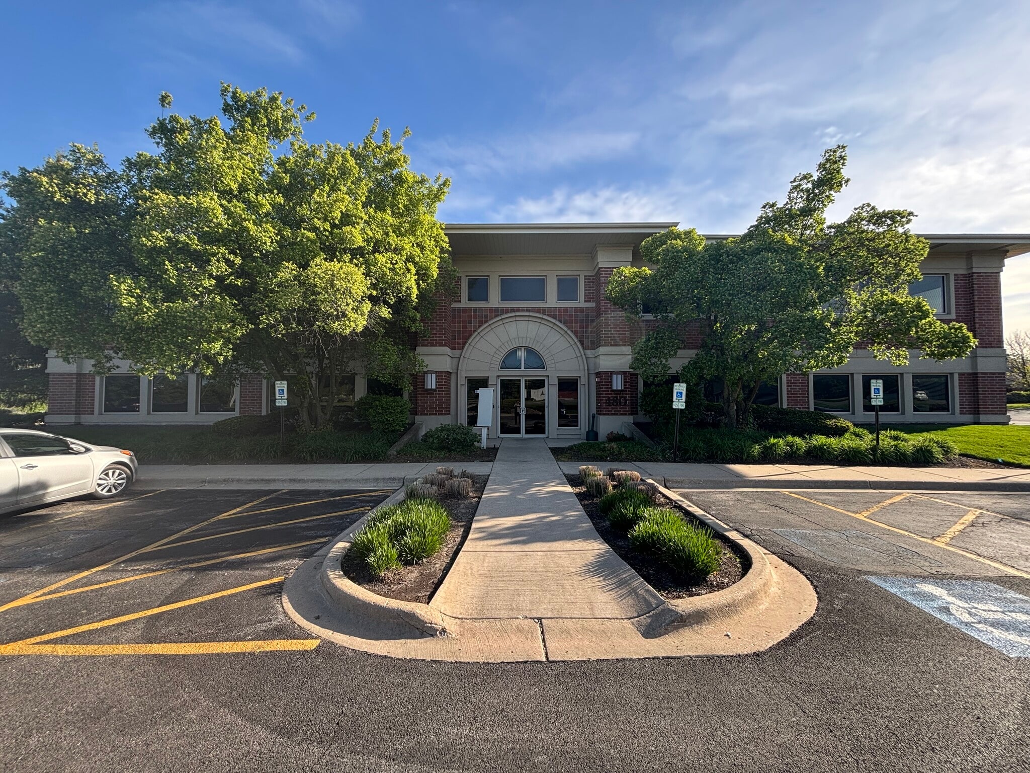 450-480 E Roosevelt Rd, West Chicago, IL à louer Photo intérieure– Image 1 sur 8