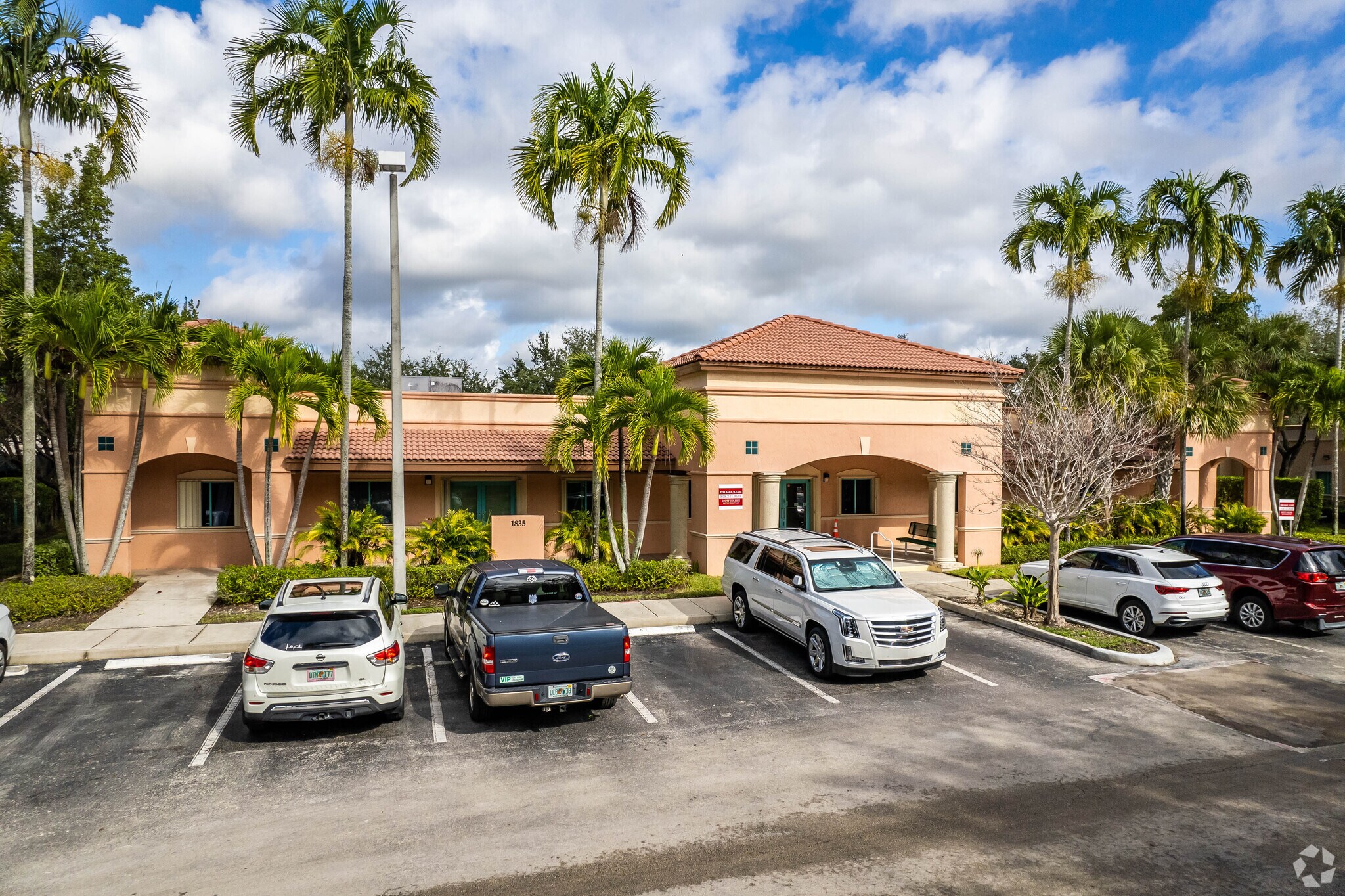 1835 N Corporate Lakes Blvd, Weston, FL à louer Photo principale– Image 1 sur 43