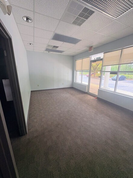6020 NW 4th Pl, Gainesville, FL à louer - Photo intérieure – Image 3 sur 11