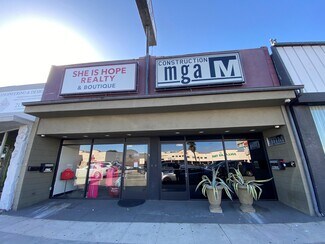Plus de détails pour 17942-17944 Ventura Blvd, Encino, CA - Local commercial à louer
