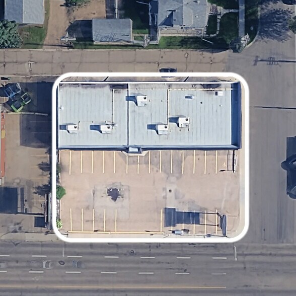 7404 101 Ave NW, Edmonton, AB à vendre - Photo de l’immeuble – Image 3 sur 15
