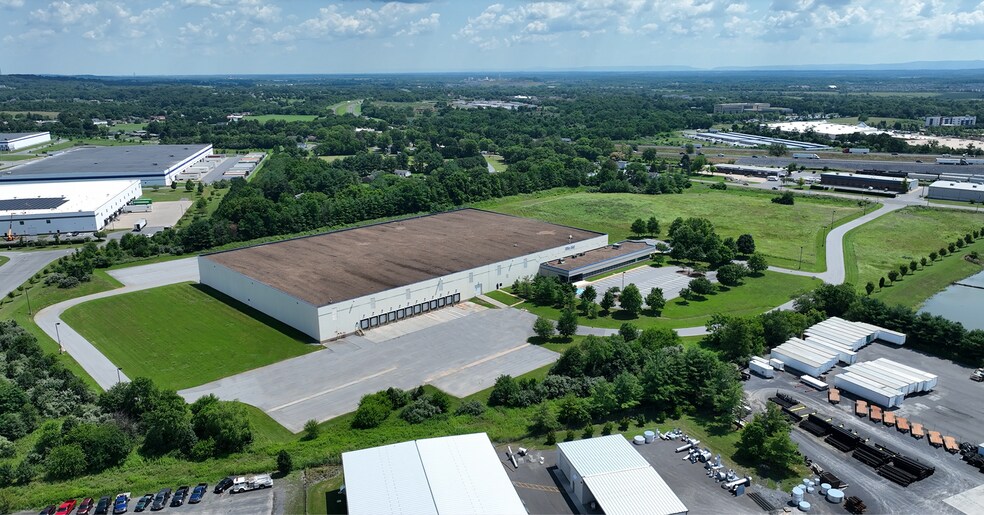 325 Welltown Rd, Winchester, VA à louer - Photo de l’immeuble – Image 3 sur 4