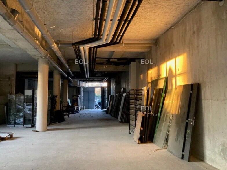 Industriel/Logistique dans Ivry-Sur-Seine à vendre - Photo de l’immeuble – Image 1 sur 5