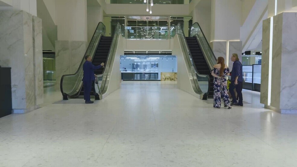1 NE 1st St, Miami, FL à louer - Vidéo sur l’annonce professionnelle – Image 2 sur 4