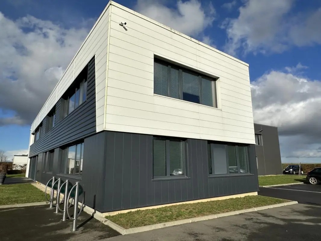 Bureau dans Nogent-le-Phaye à vendre Photo de l’immeuble– Image 1 sur 17