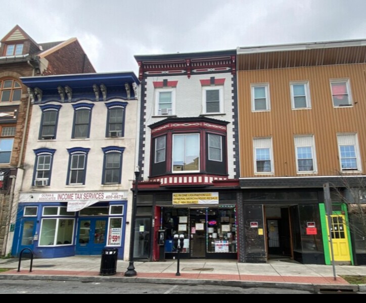 126 E Lincoln Hwy, Coatesville, PA à louer Photo principale– Image 1 sur 10