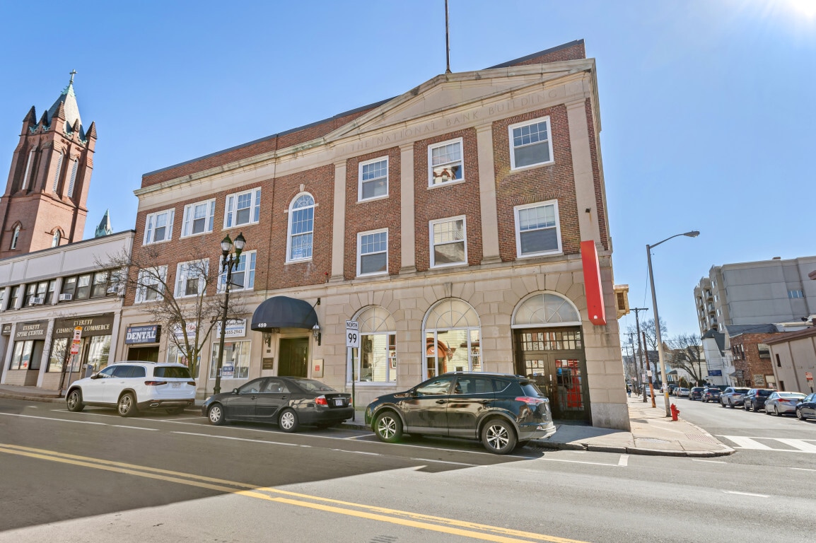 459 Broadway, Everett, MA à louer Photo intérieure– Image 1 sur 21