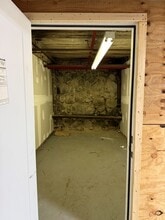 61 Endicott St, Norwood, MA à louer Photo intérieure– Image 1 sur 1