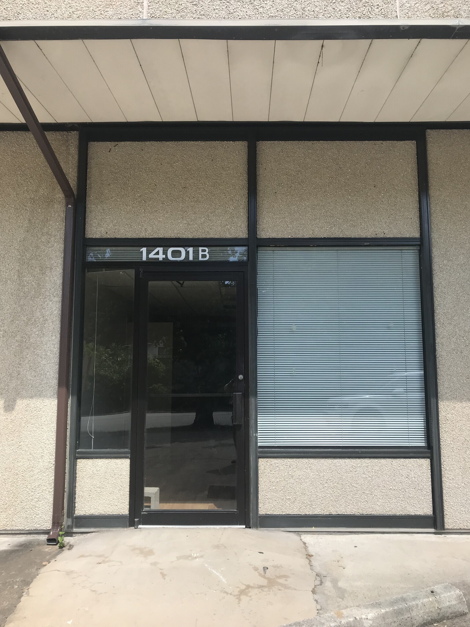 1401-1409 Avenue M Rd, Huntsville, TX à louer Photo de l’immeuble– Image 1 sur 9