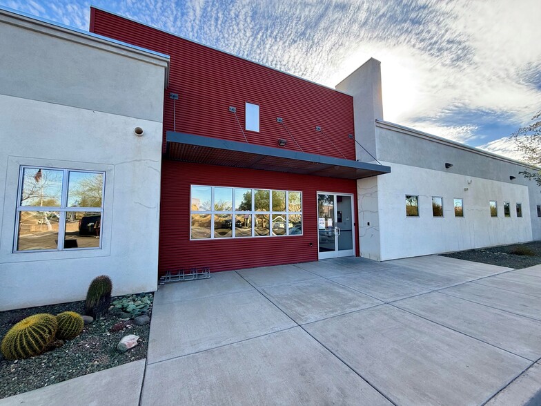 41900 N 42nd Ave, Phoenix, AZ à vendre - Photo de l’immeuble – Image 1 sur 9