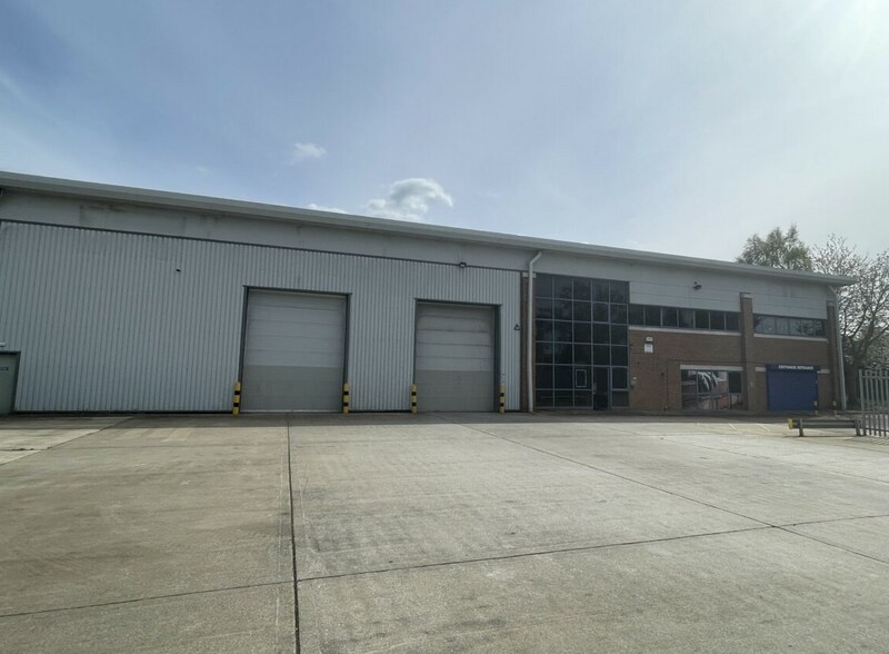 Molly Millars Ln, Wokingham à louer - Photo de l’immeuble – Image 2 sur 3