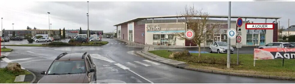 Local commercial dans Vendôme à louer - Photo de l’immeuble – Image 1 sur 3