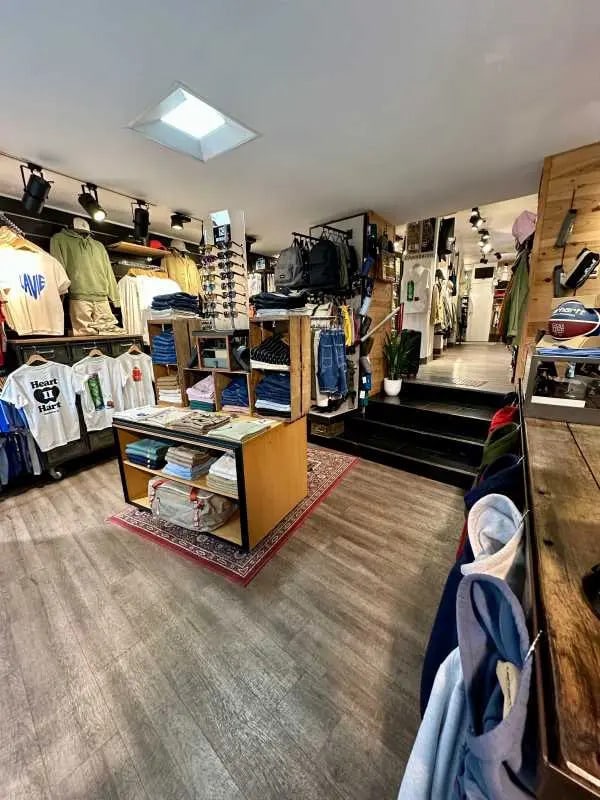 Local commercial dans Dieppe à vendre Photo intérieure– Image 1 sur 2