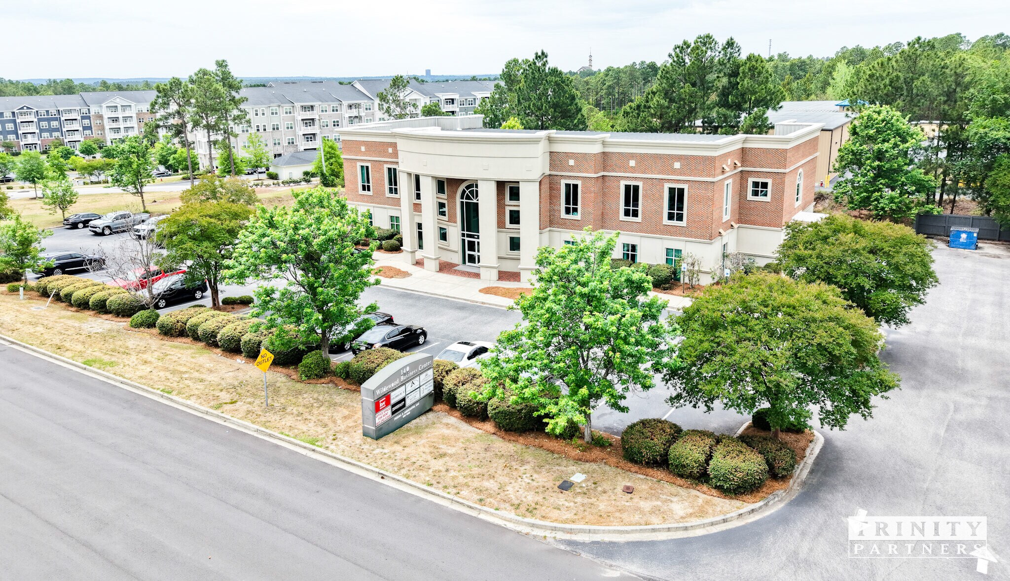 140 Wildewood Park Dr, Columbia, SC à louer Photo de l’immeuble– Image 1 sur 8